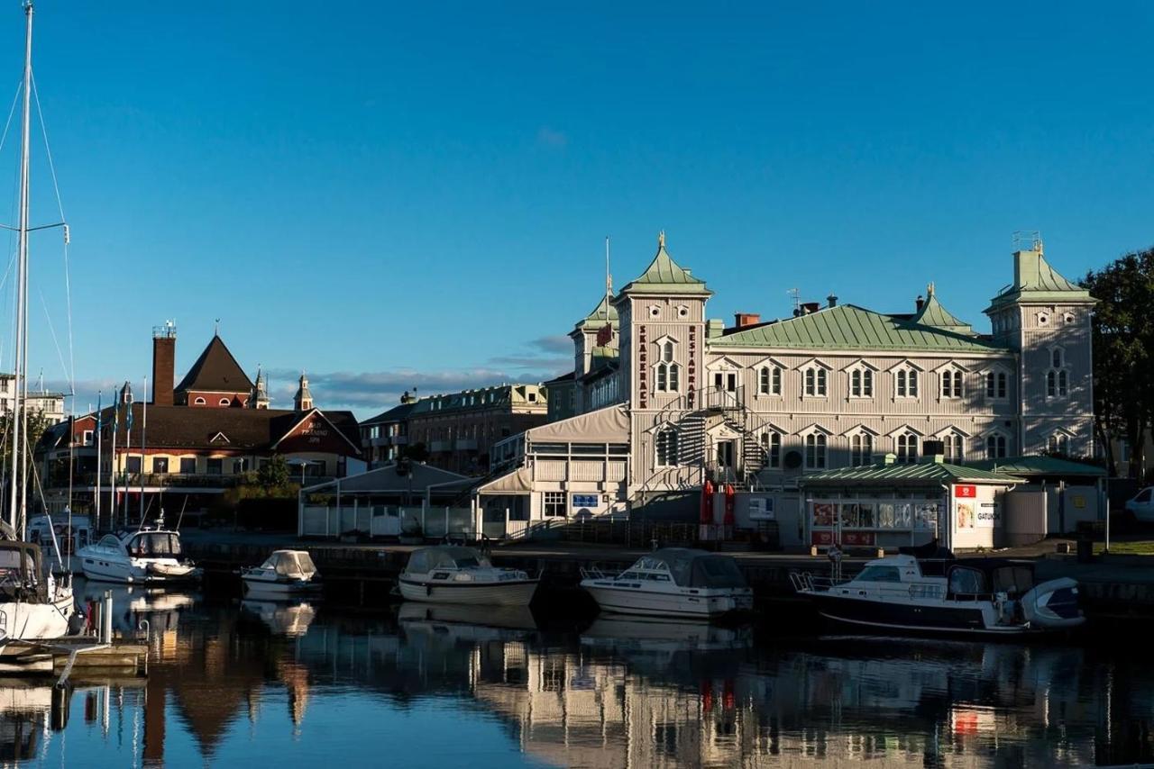 Frasch Och Fin 2:A. Gangavstand Till Stromstads Centrum Экстерьер фото